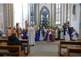 Aussendung der Sternsinger in Naumburg (© Karl-Franz Thiede)